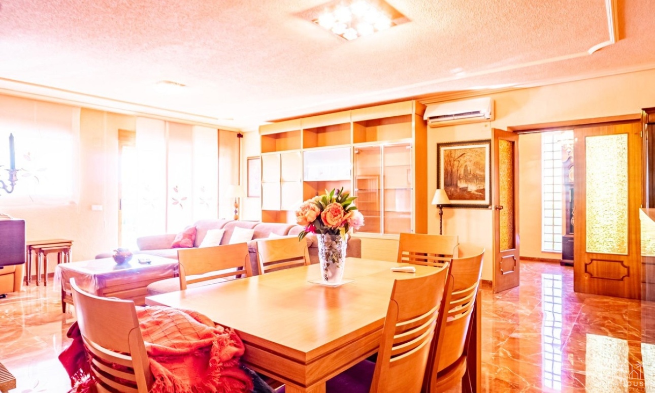 Herverkoop - Villa - Benidorm - Benidorm Centro