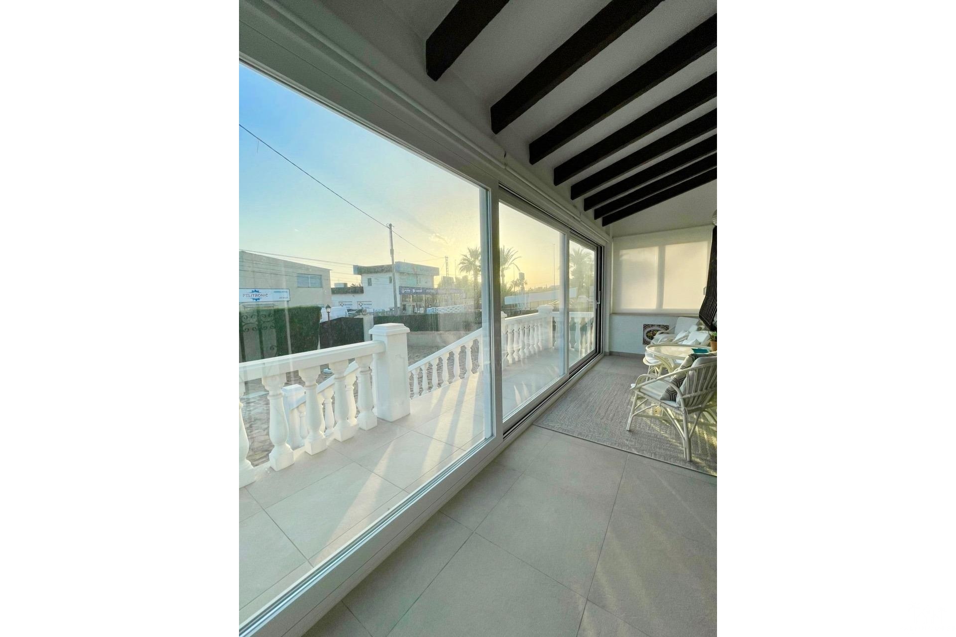Herverkoop - Villa - Benidorm - Urbanizaciones