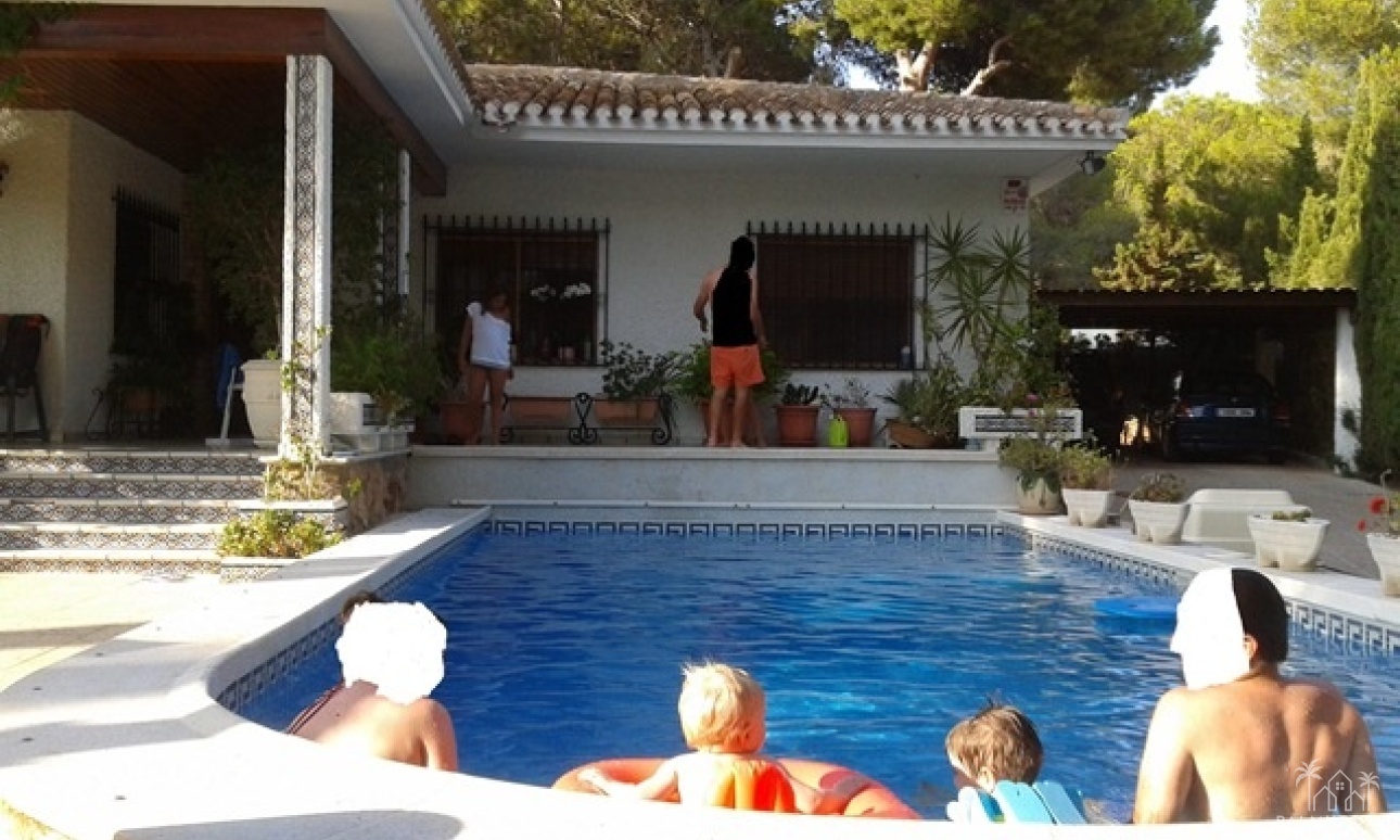 Herverkoop - Villa - Campoamor - Costa Blanca