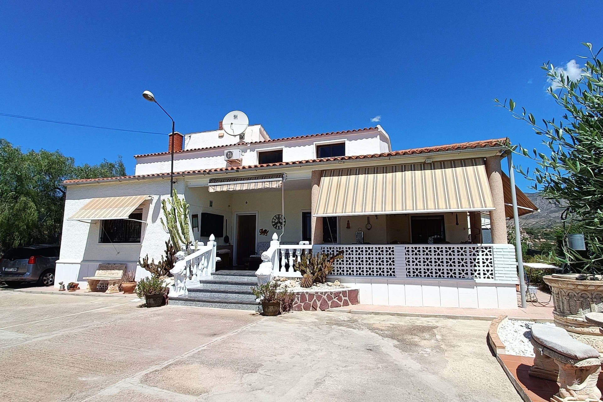 Herverkoop - Villa - Crevillent - Inland