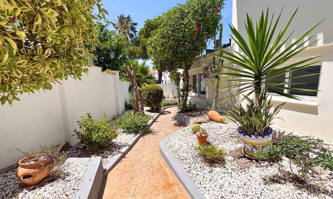 Herverkoop - Villa - Dehesa De Campoamor - Costa Blanca