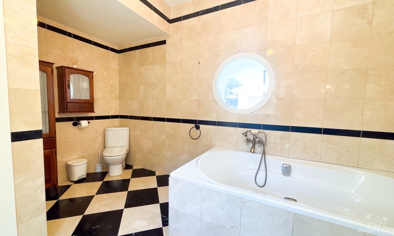 Herverkoop - Villa - Dehesa De Campoamor - Costa Blanca