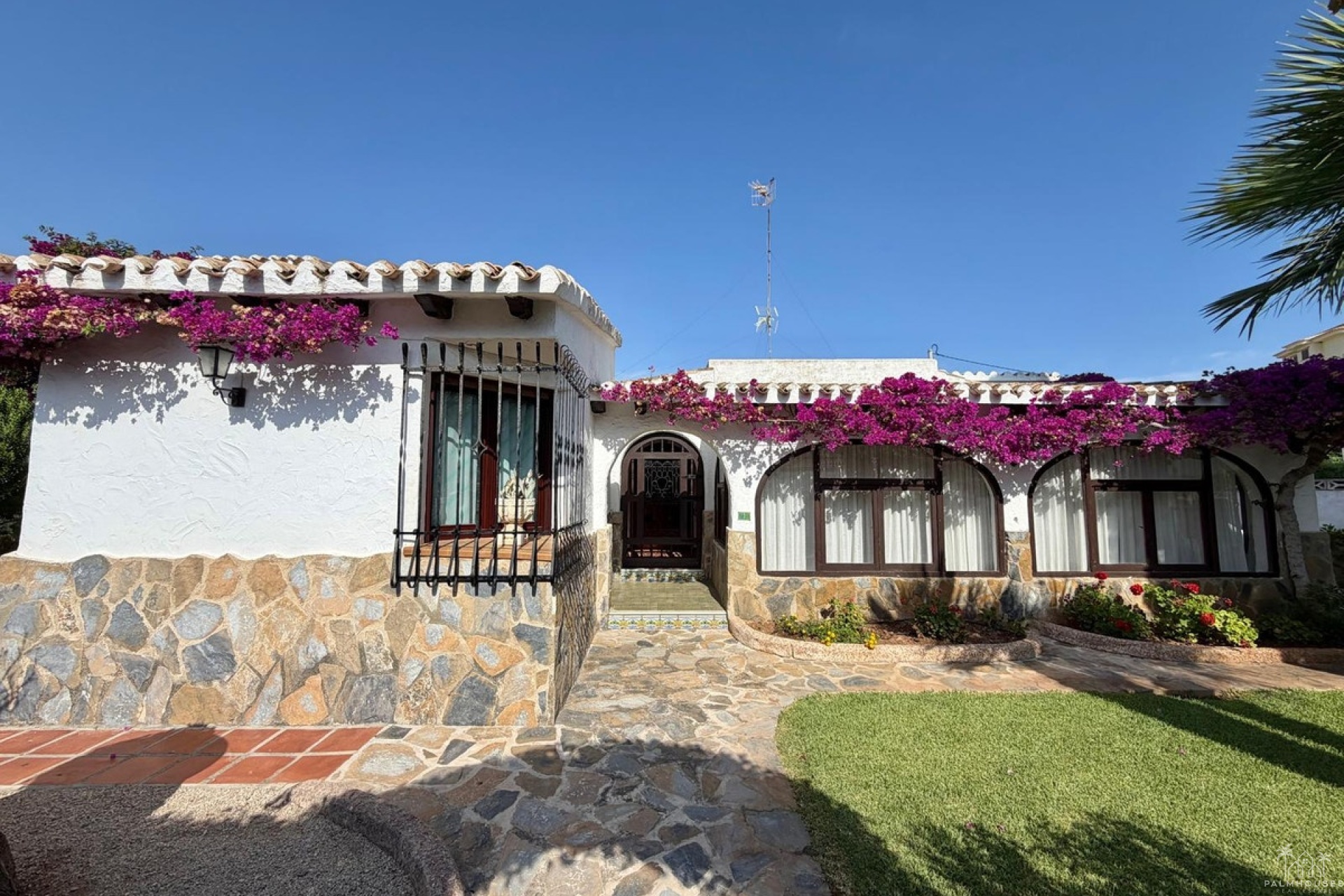 Herverkoop - Villa - Denia - Denia Centro
