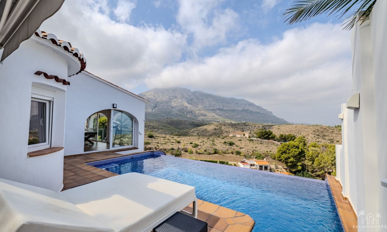 Herverkoop - Villa - Denia - Denia Centro