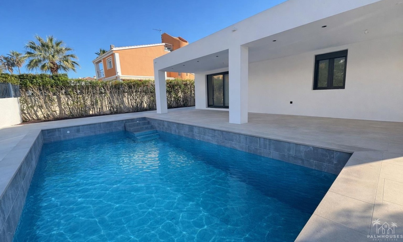 Herverkoop - Villa - Denia - Denia Centro