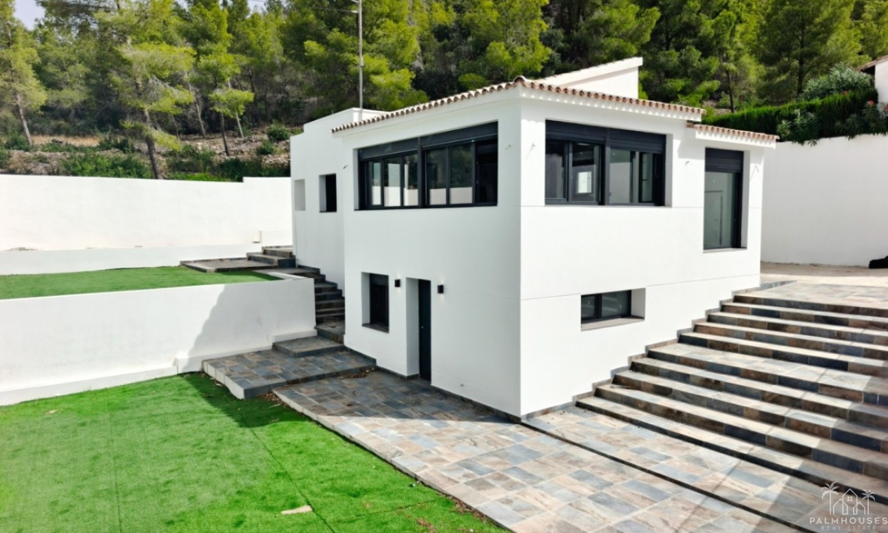 Herverkoop - Villa - Denia - Denia Centro
