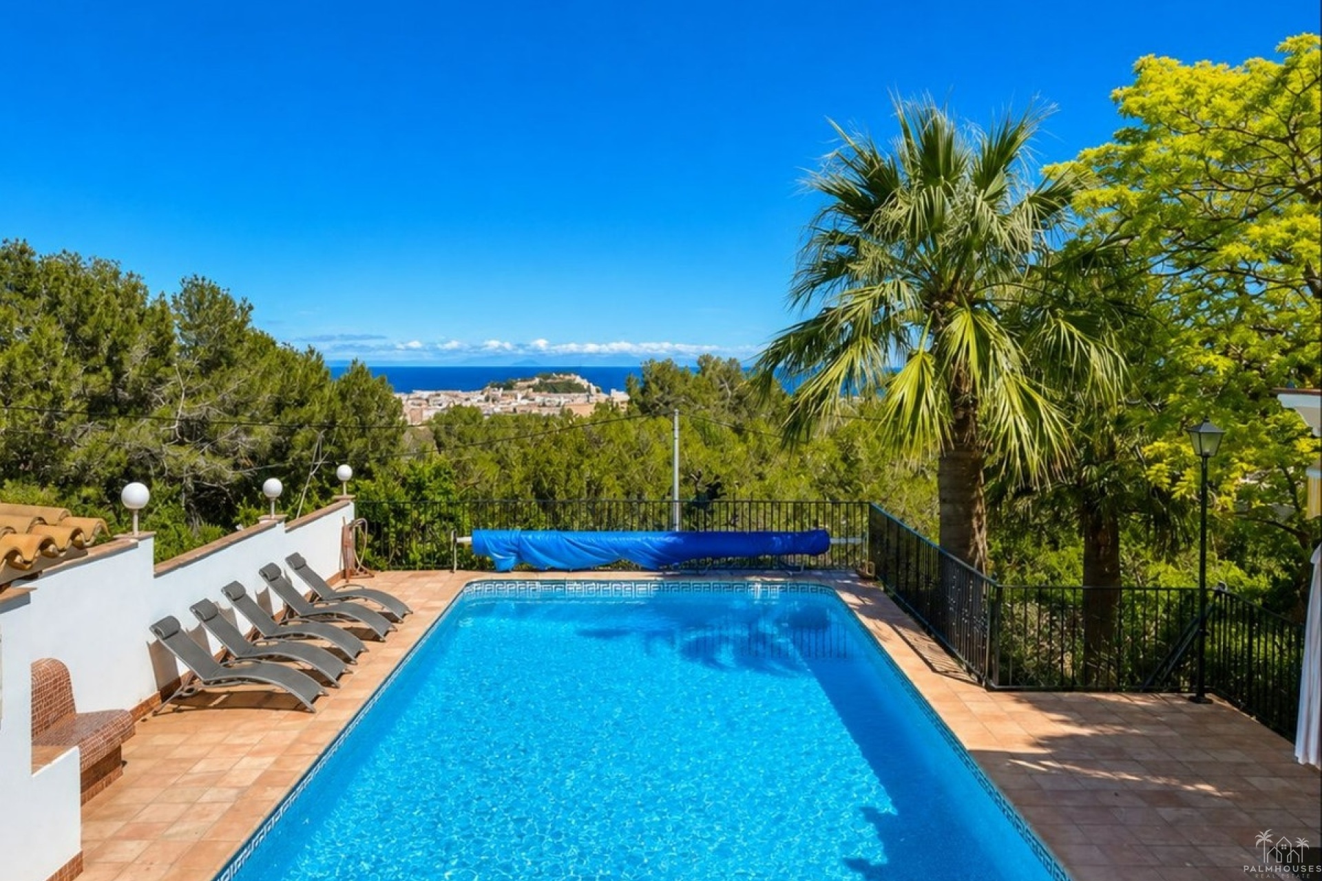 Herverkoop - Villa - Denia - Denia Centro