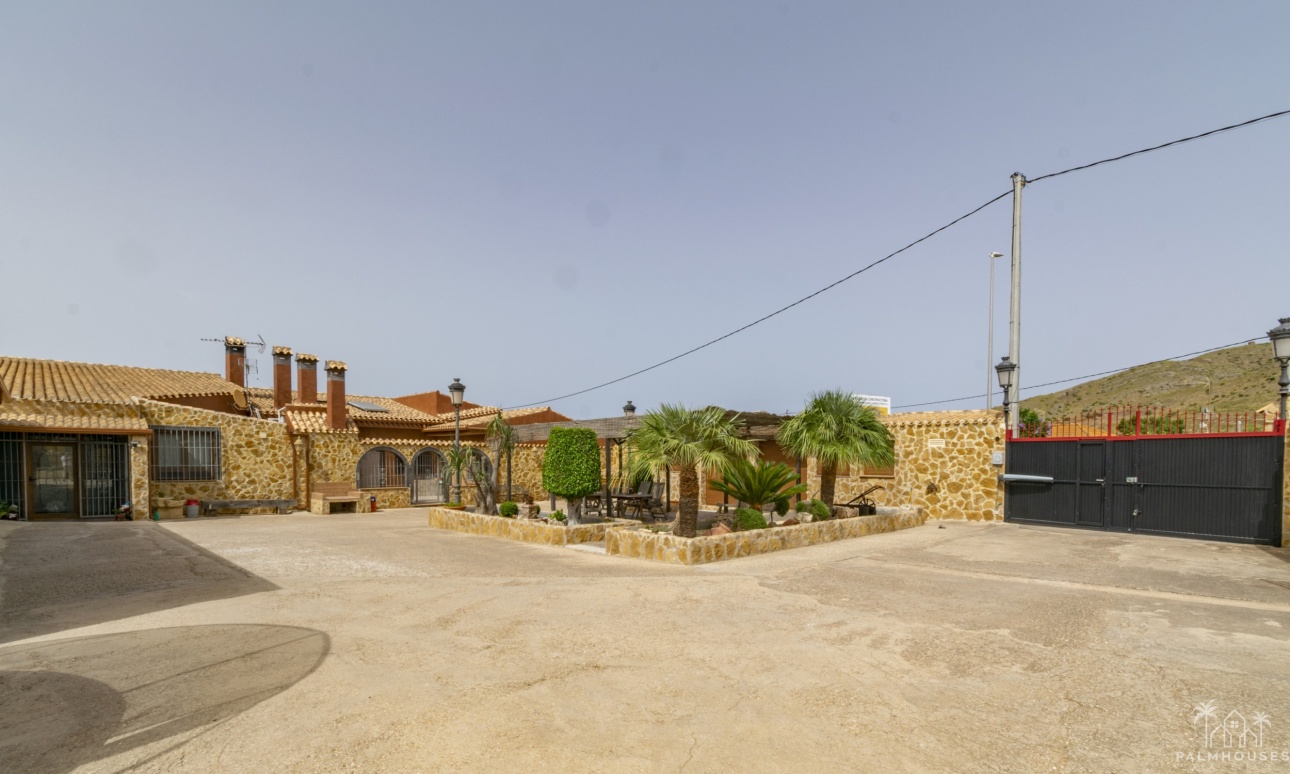 Herverkoop - Villa - El Beal - Inland