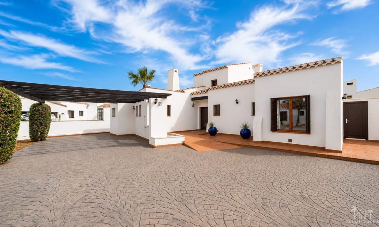 Herverkoop - Villa - El Valle Golf Resort - Inland