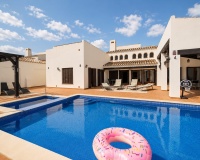 Herverkoop - Villa - El Valle Golf Resort - Inland