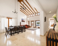 Herverkoop - Villa - El Valle Golf Resort - Inland