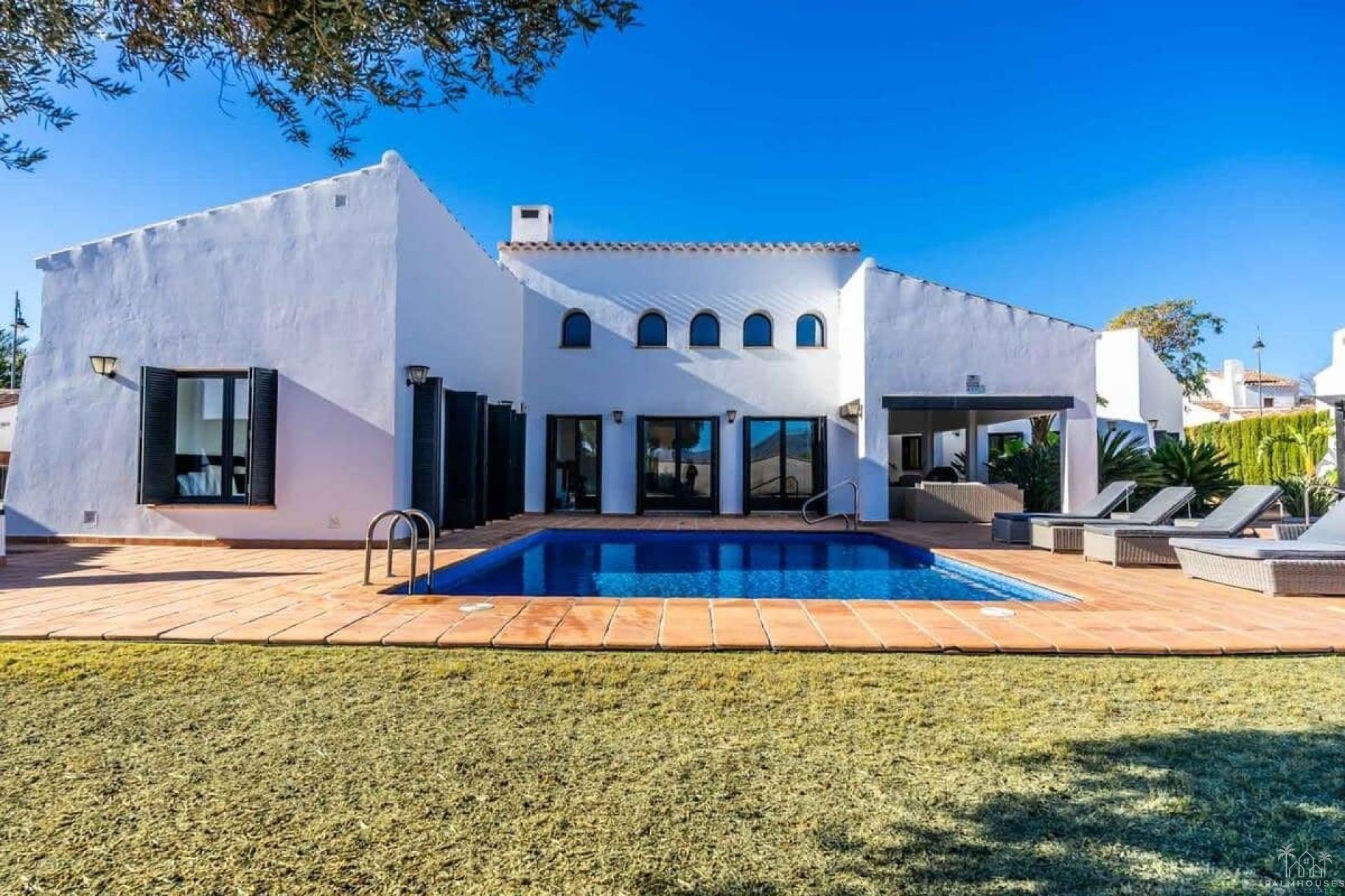 Herverkoop - Villa - El Valle Golf Resort - Inland