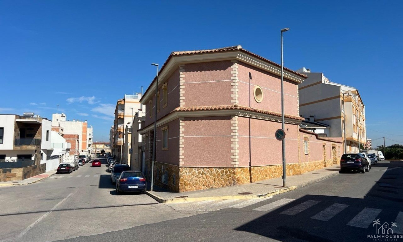 Herverkoop - Villa - Formentera del Segura - C- Cooperativa
