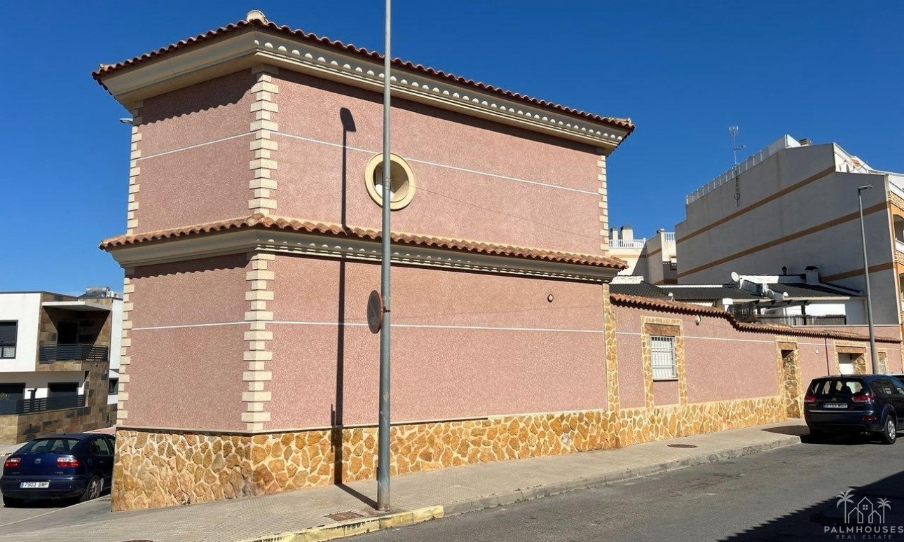 Herverkoop - Villa - Formentera del Segura - C- Cooperativa