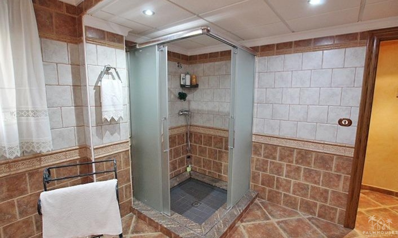 Herverkoop - Villa - Formentera del Segura - C- Cooperativa