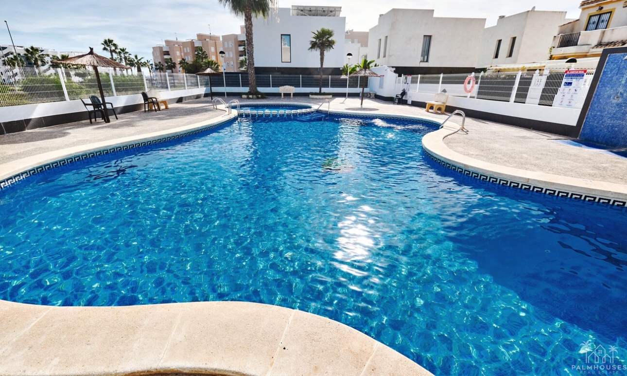 Herverkoop - Villa - Guardamar del Segura - El Raso