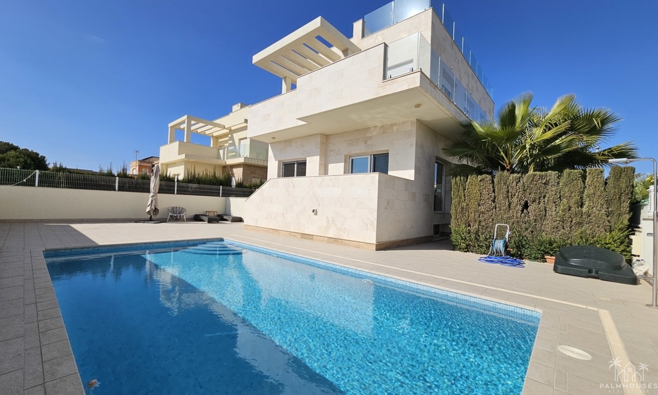 Herverkoop - Villa - La Zenia - Costa Blanca