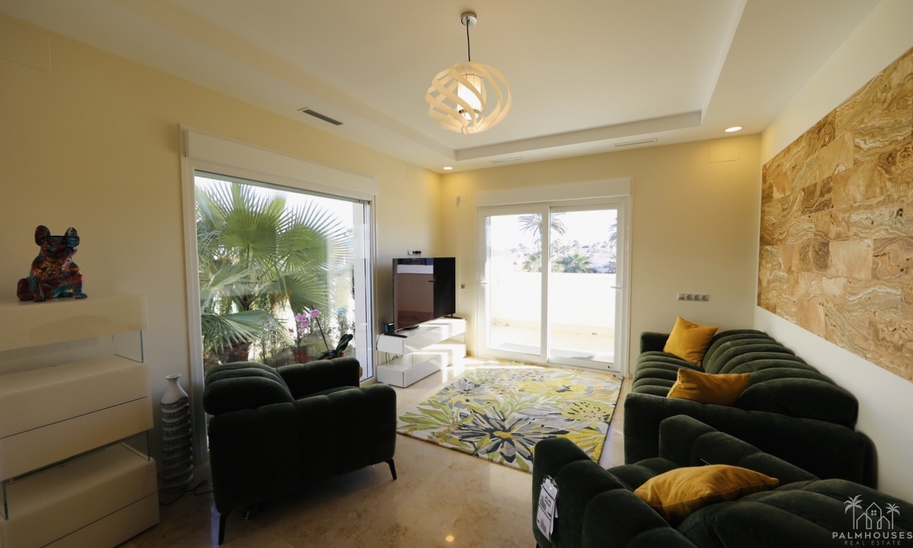 Herverkoop - Villa - La Zenia - Costa Blanca