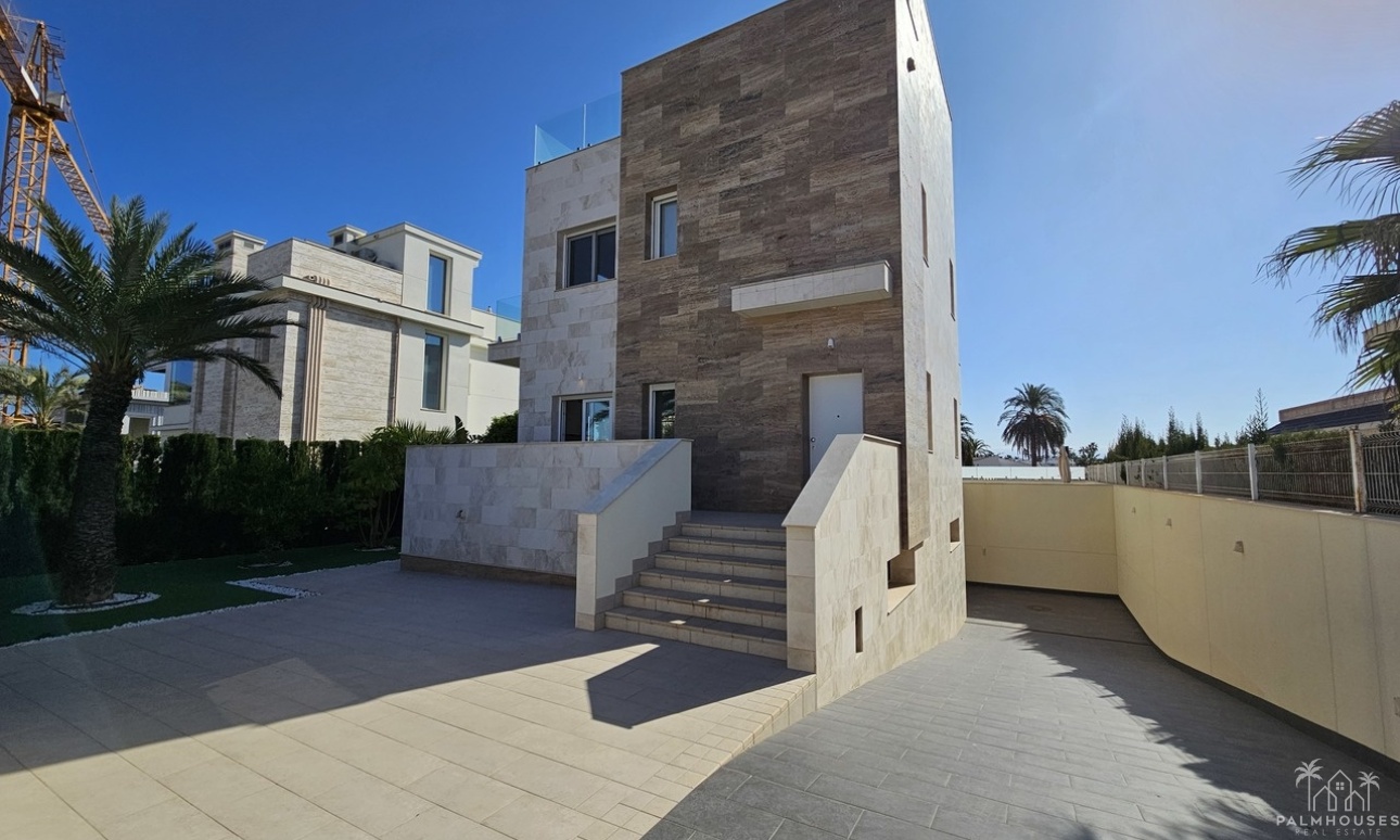 Herverkoop - Villa - La Zenia - Costa Blanca