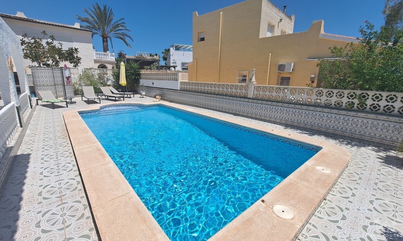 Herverkoop - Villa - Orihuela - Blue Lagoon