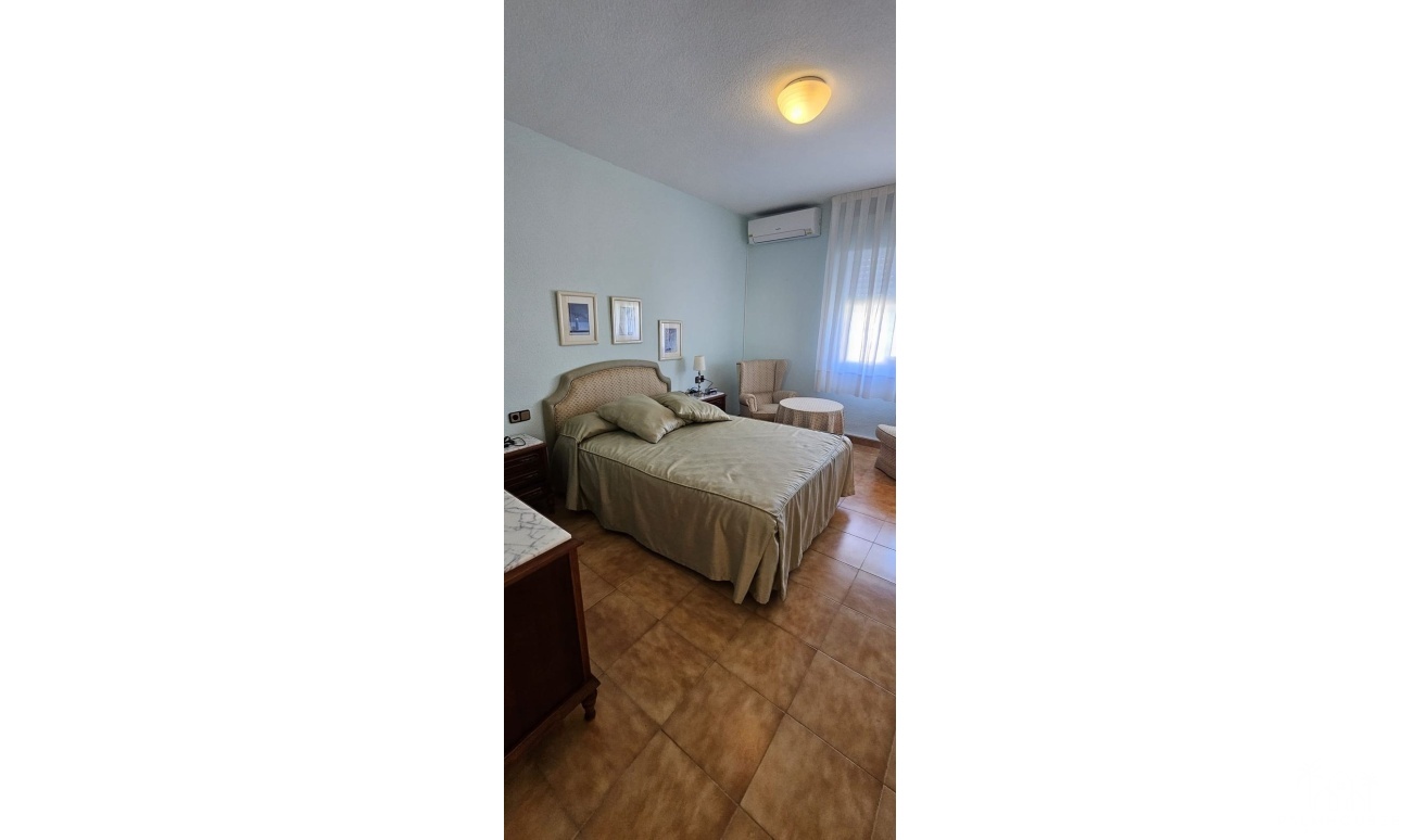 Herverkoop - Villa - Orihuela - Campoamor