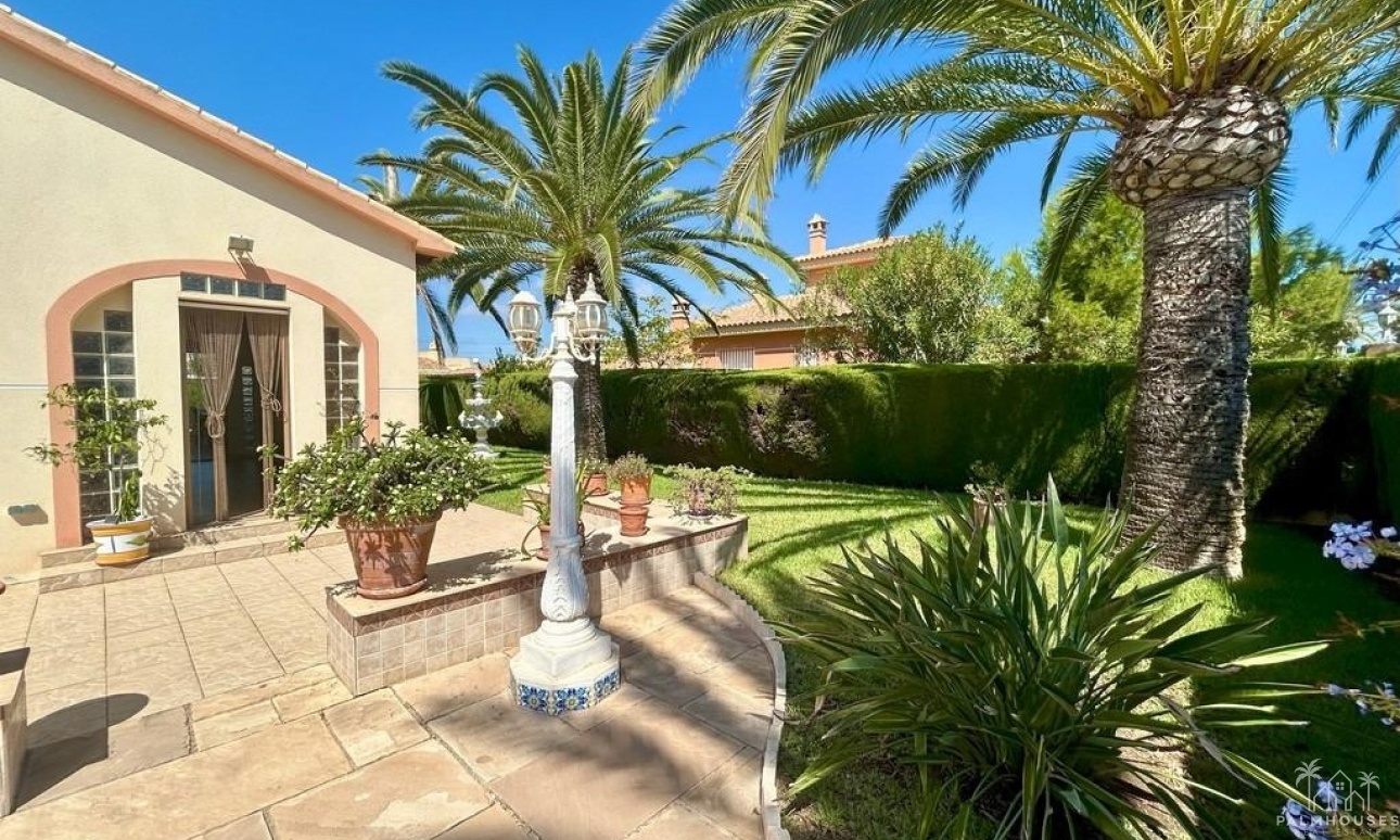 Herverkoop - Villa - Orihuela Costa - Aguamarina