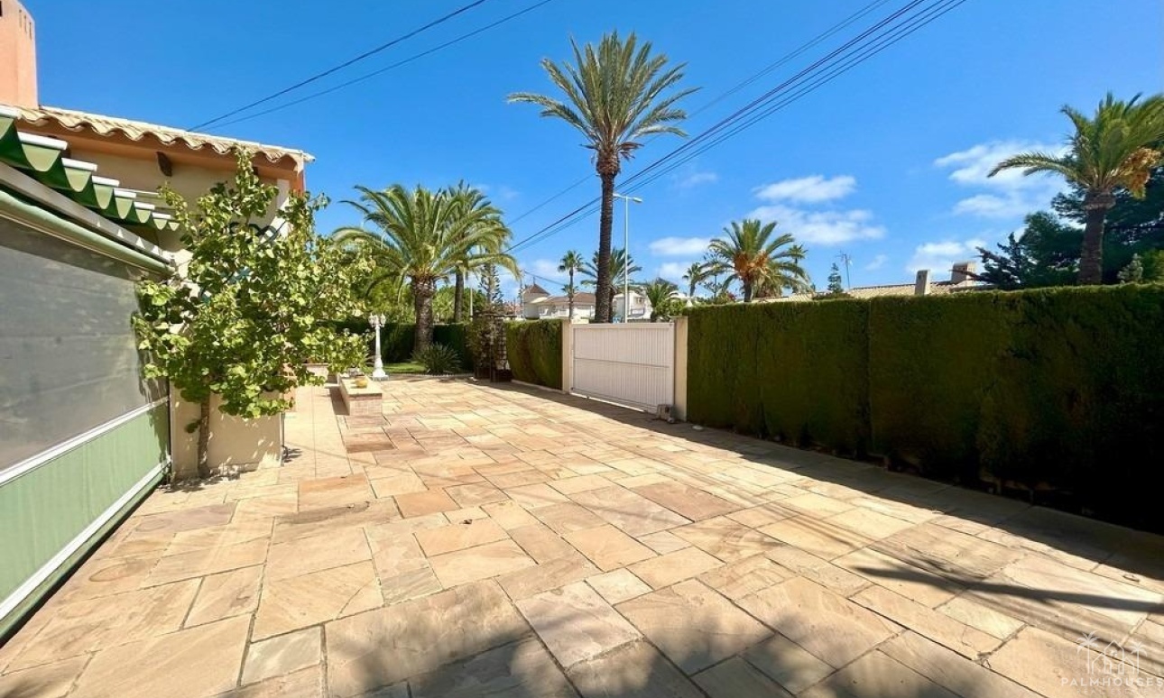 Herverkoop - Villa - Orihuela Costa - Aguamarina