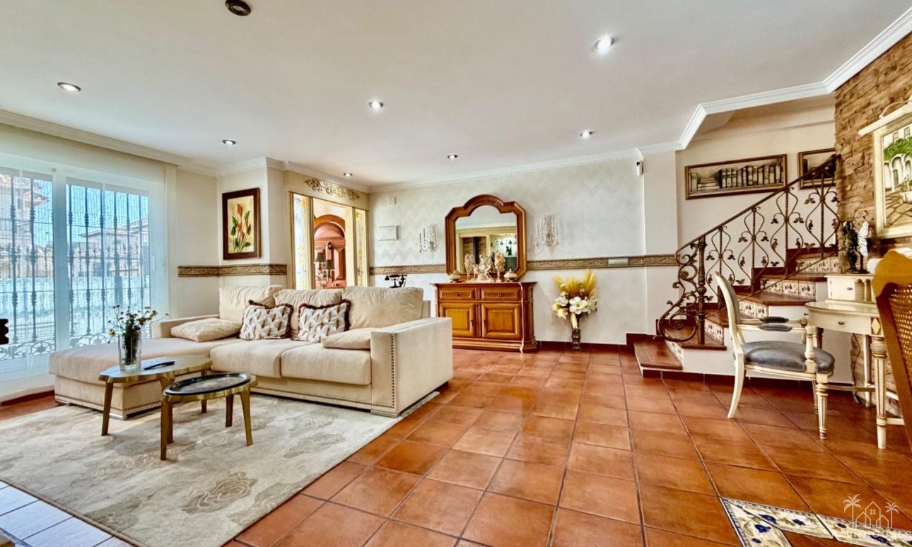 Herverkoop - Villa - Orihuela Costa - La Zenia