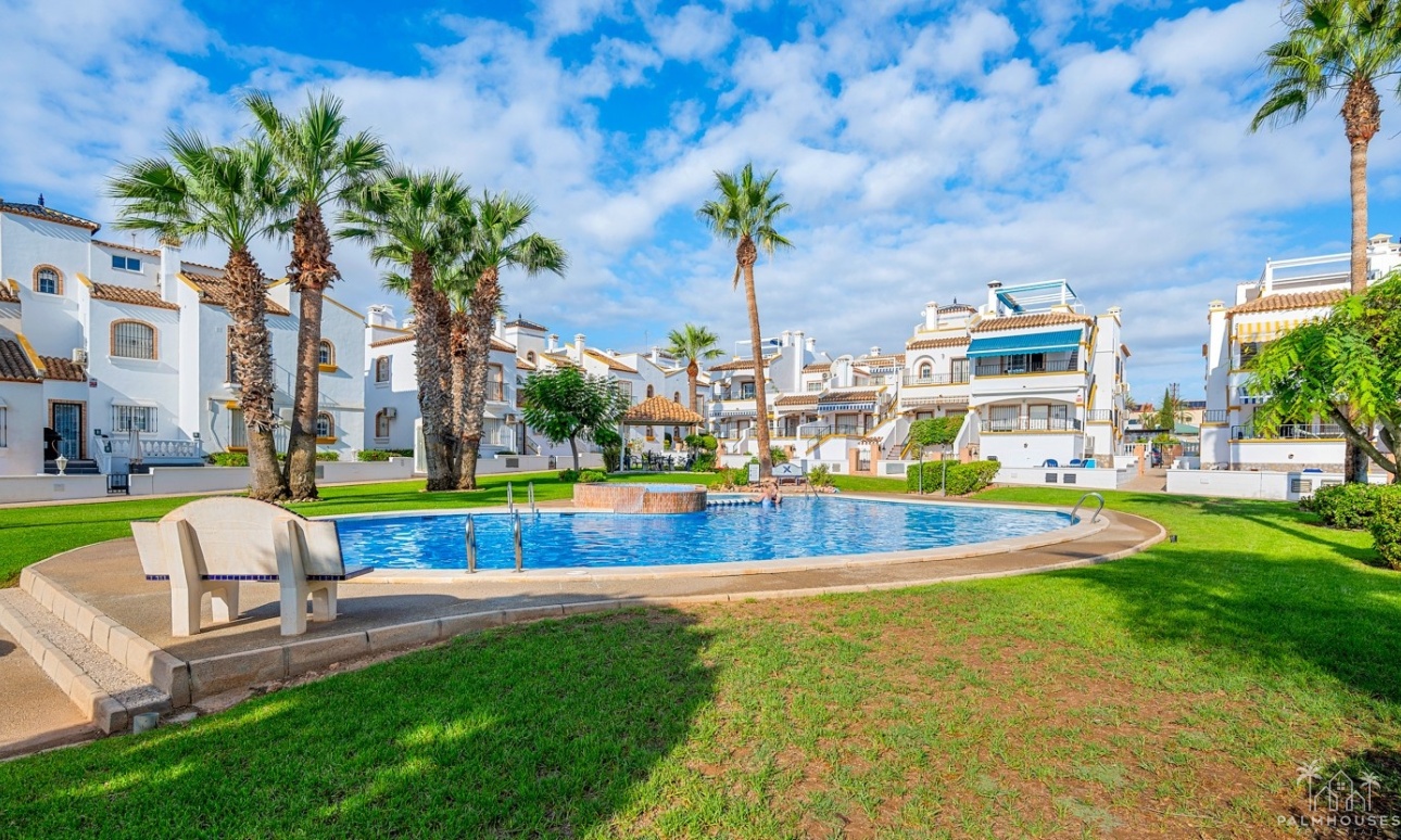 Herverkoop - Villa - Orihuela Costa - Los Dolses
