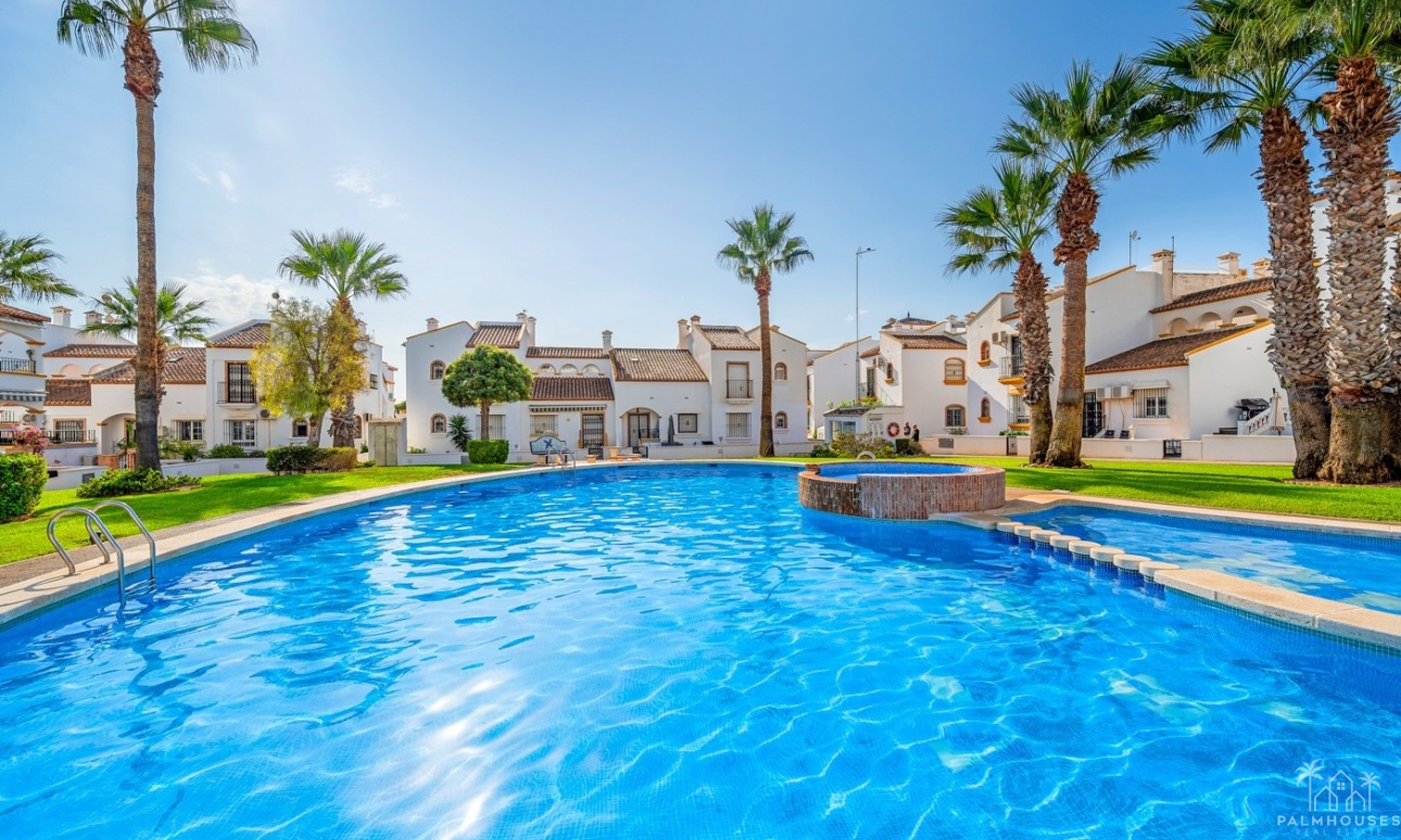 Herverkoop - Villa - Orihuela Costa - Los Dolses
