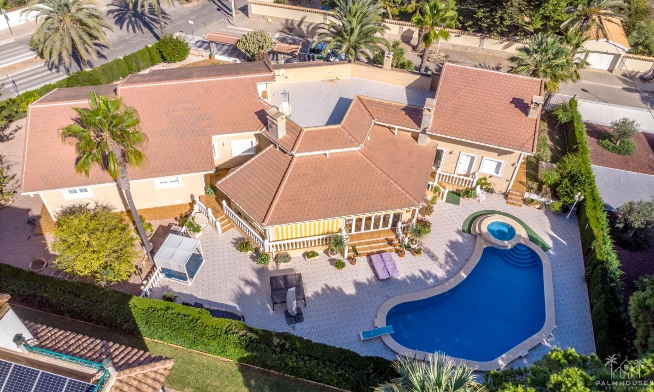 Herverkoop - Villa - Orihuela Costa - Muy Cerca De La Playa