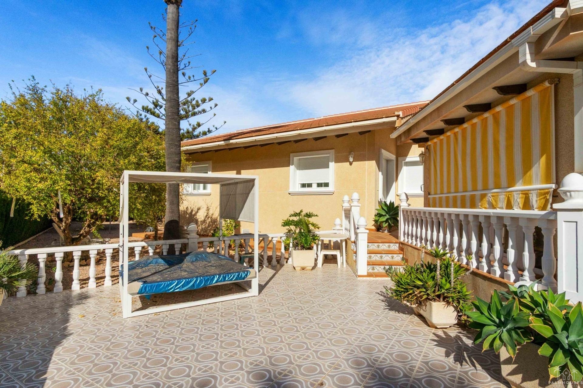 Herverkoop - Villa - Orihuela Costa - Muy Cerca De La Playa