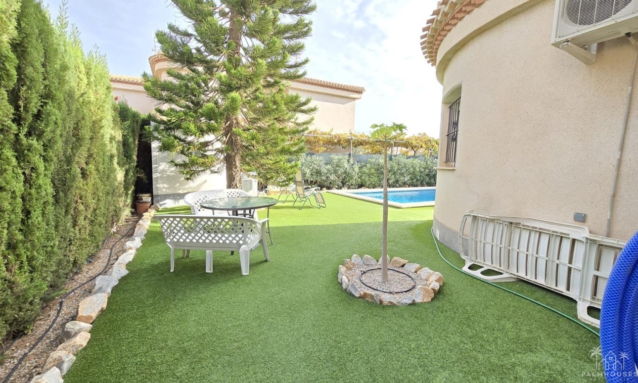 Herverkoop - Villa - Orihuela Costa - Playa Flamenca