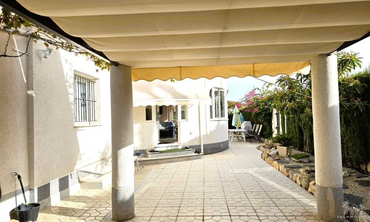 Herverkoop - Villa - Orihuela Costa - Playa Flamenca