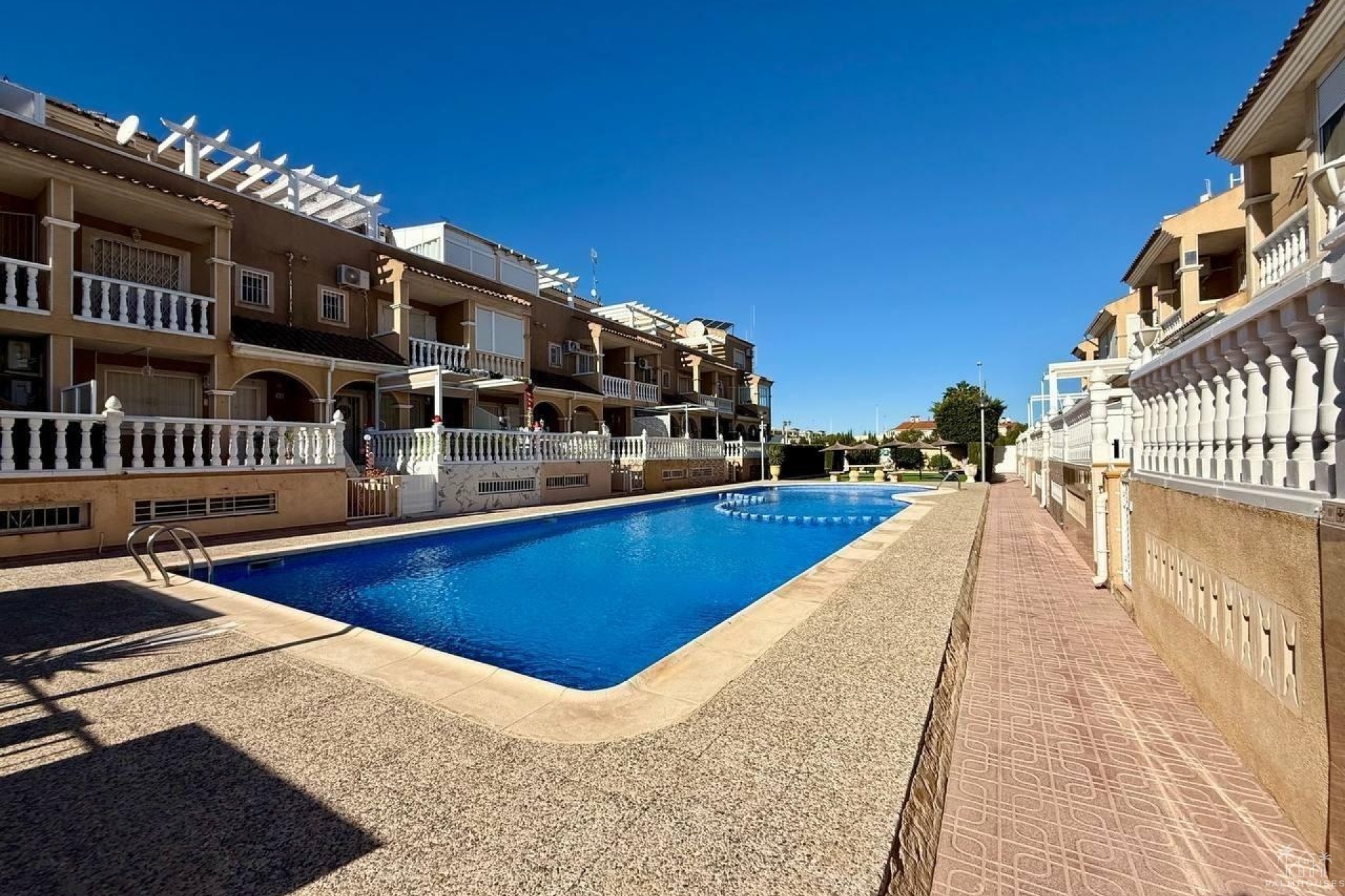 Herverkoop - Villa - Orihuela Costa - Playa Flamenca