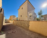 Herverkoop - Villa - Orihuela Costa - Playa Flamenca