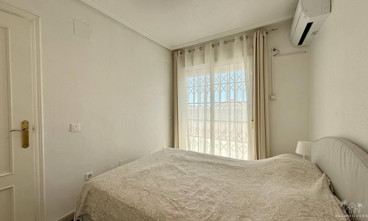 Herverkoop - Villa - Orihuela Costa - Playa Flamenca