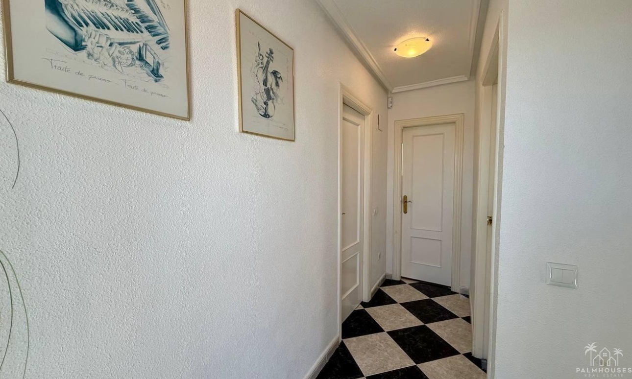 Herverkoop - Villa - Orihuela Costa - Playa Flamenca