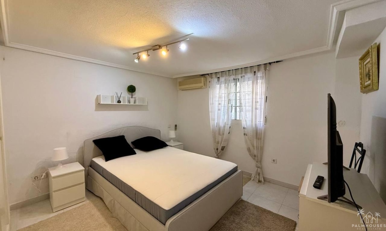 Herverkoop - Villa - Orihuela Costa - Playa Flamenca