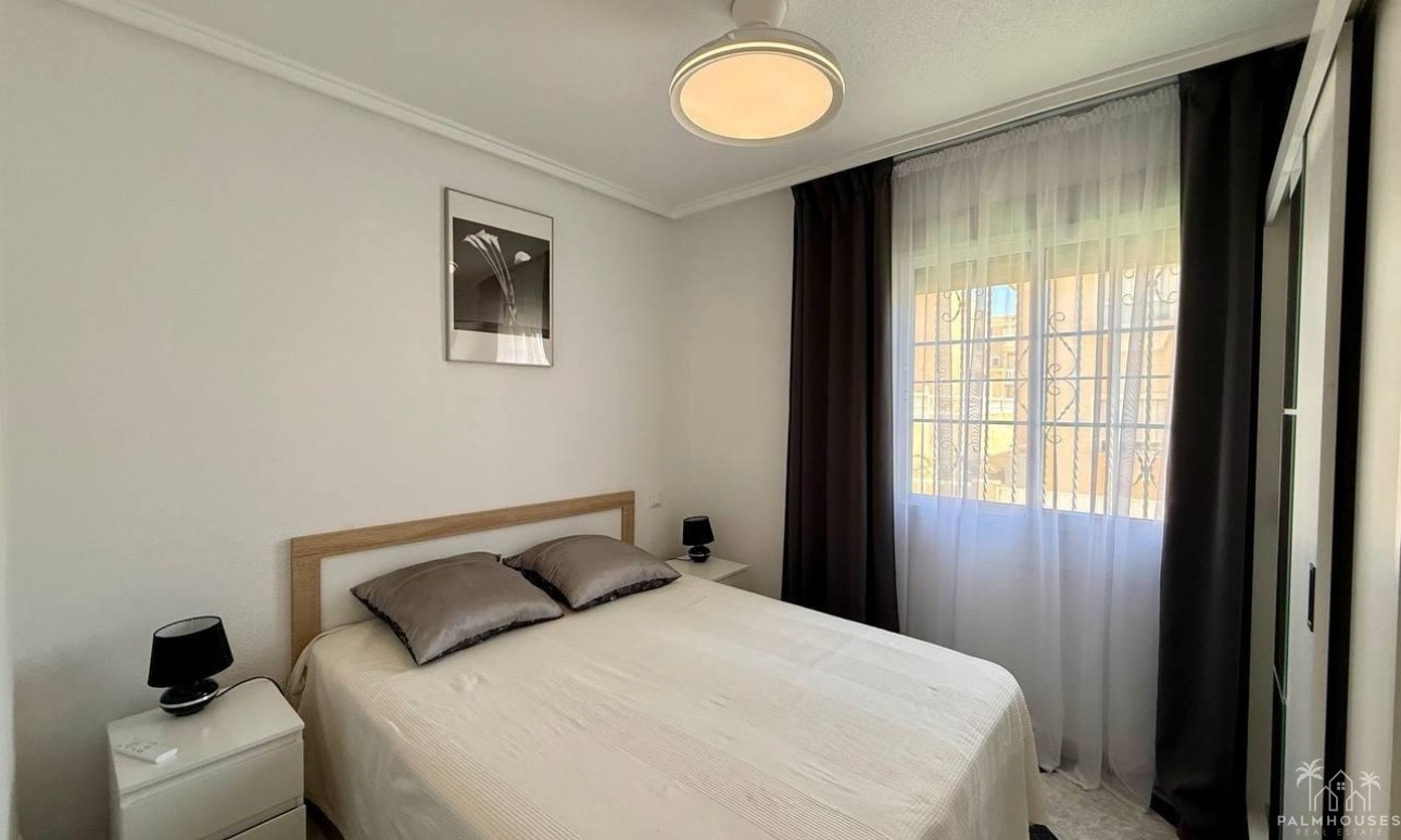 Herverkoop - Villa - Orihuela Costa - Playa Flamenca