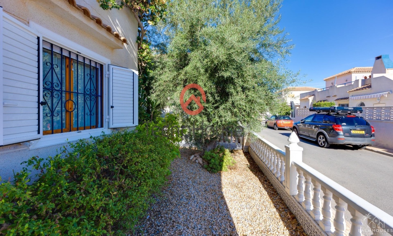 Herverkoop - Villa - Orihuela Costa - Playa Flamenca
