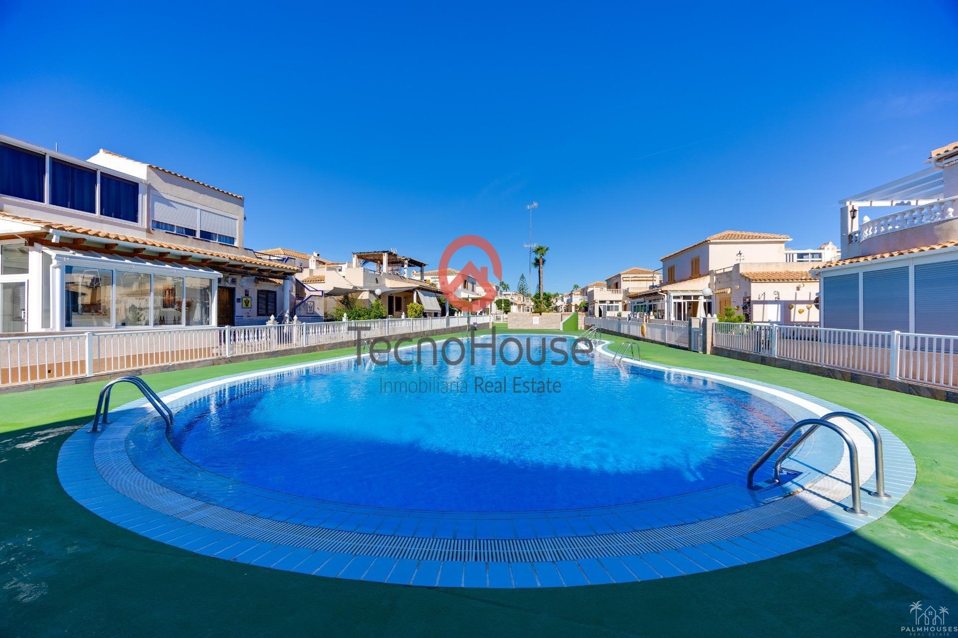 Herverkoop - Villa - Orihuela Costa - Playa Flamenca