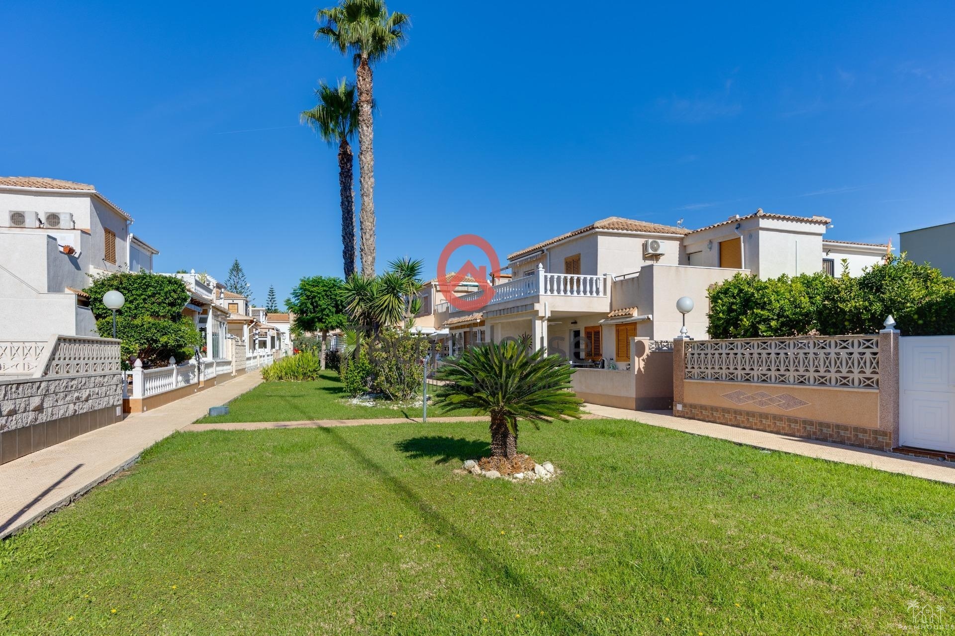 Herverkoop - Villa - Orihuela Costa - Playa Flamenca