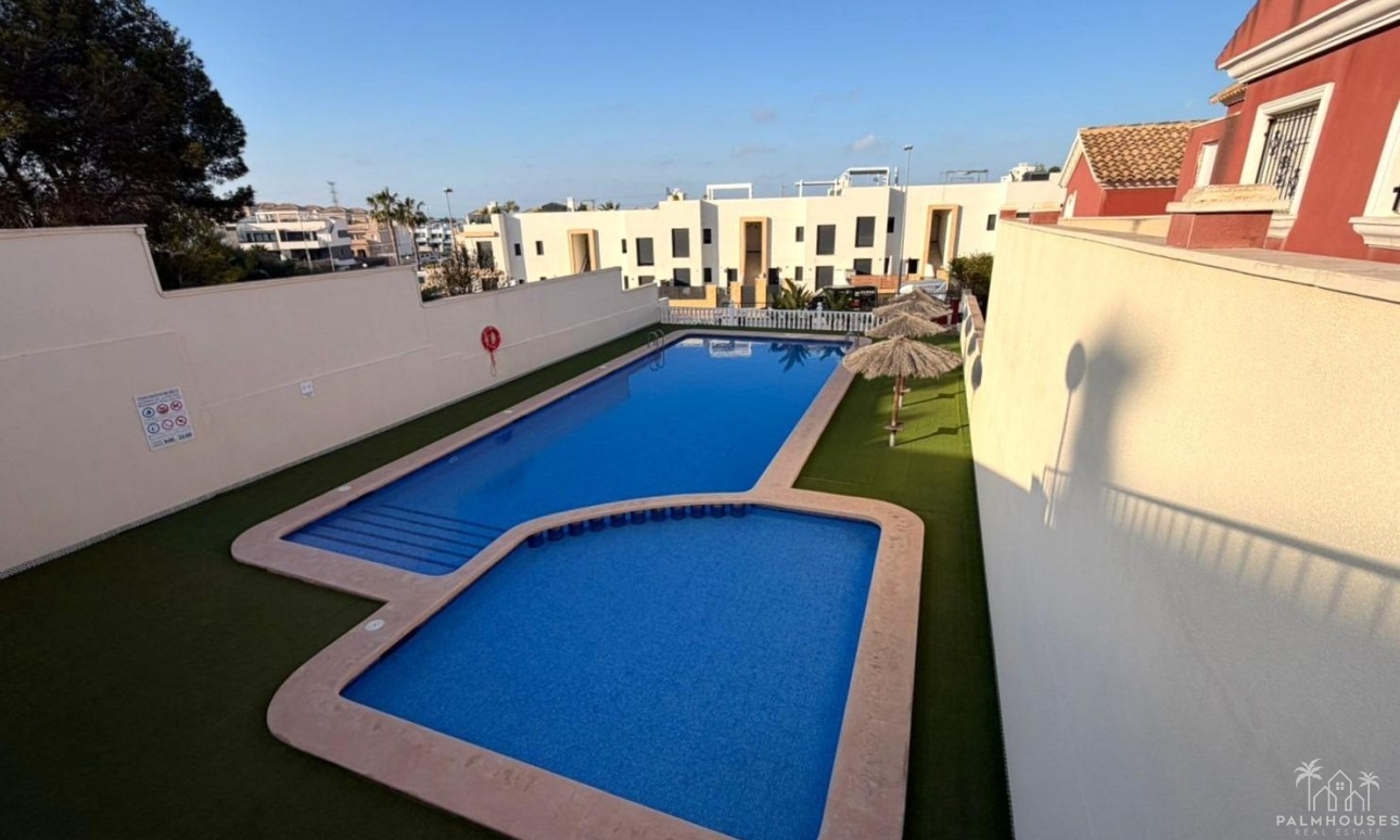 Herverkoop - Villa - Orihuela Costa - Villamartin