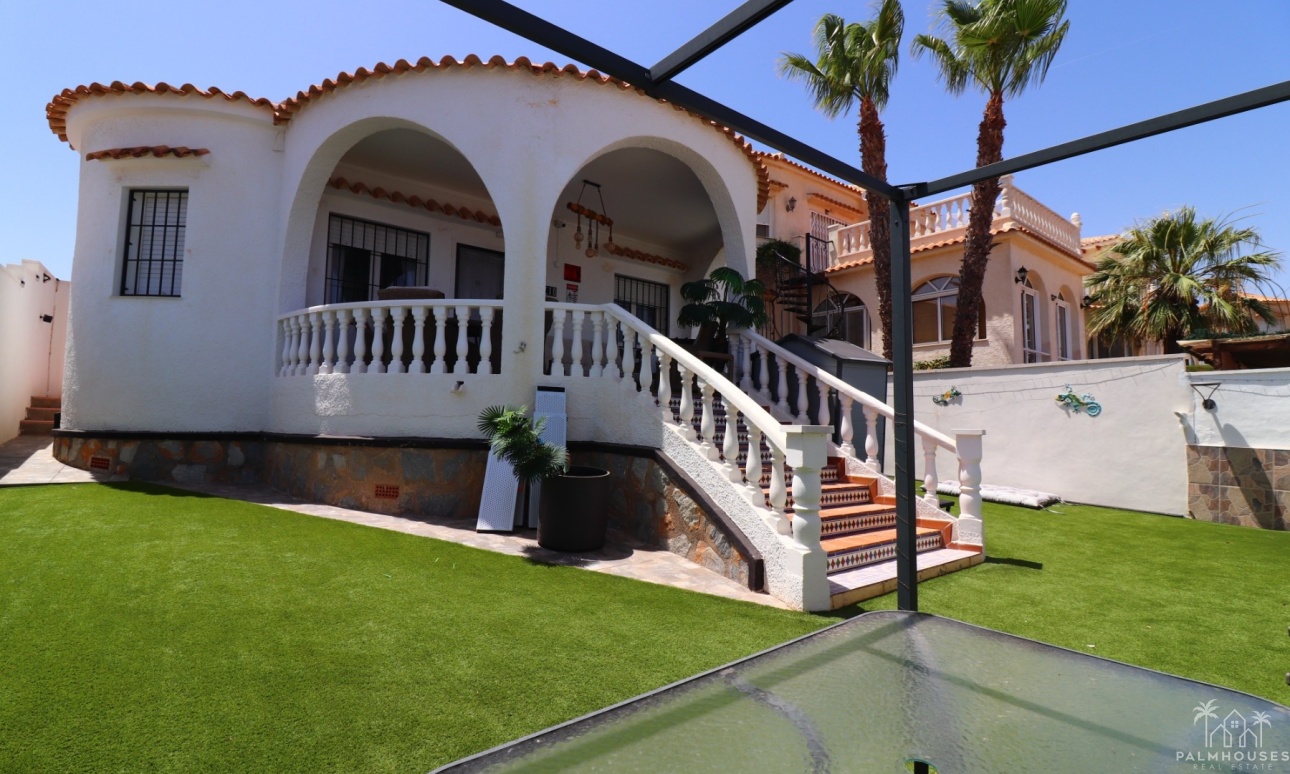 Herverkoop - Villa - Orihuela Costa - Villamartin