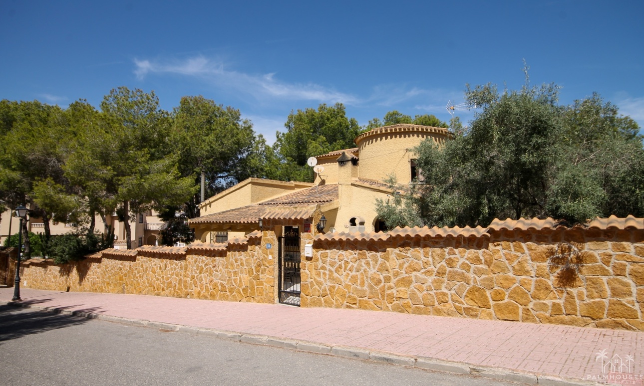 Herverkoop - Villa - Orihuela Costa