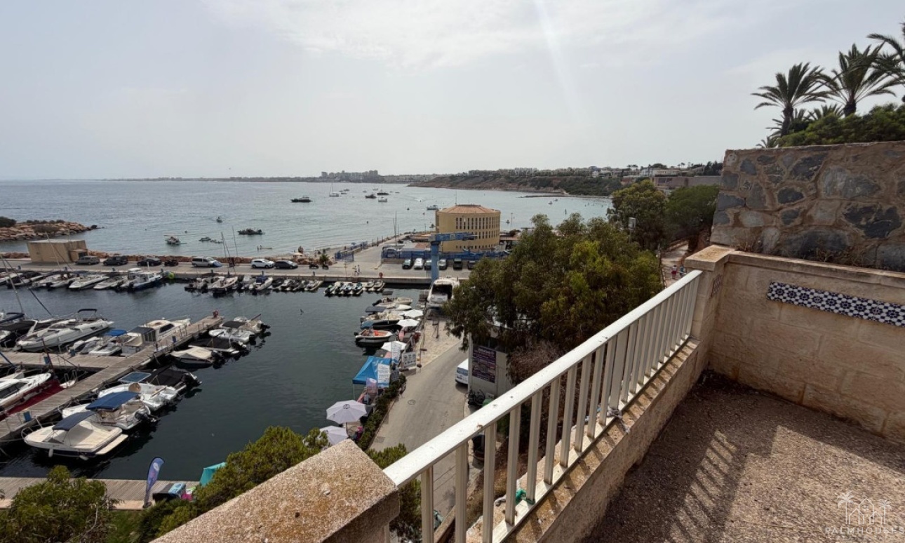 Herverkoop - Villa - Orihuela Costa