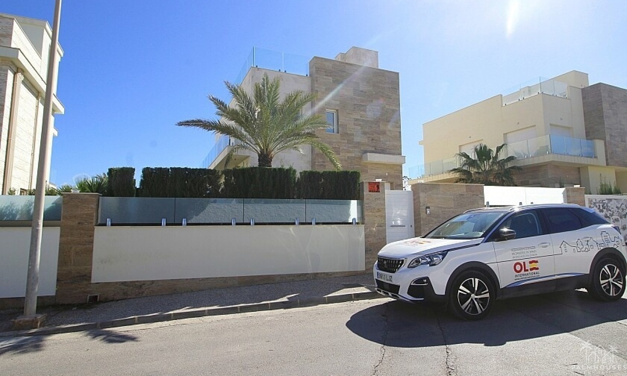Herverkoop - Villa - Orihuela - La Zenia