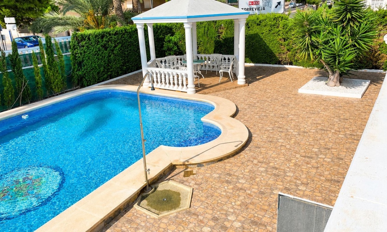 Herverkoop - Villa - Orihuela - La Zenia