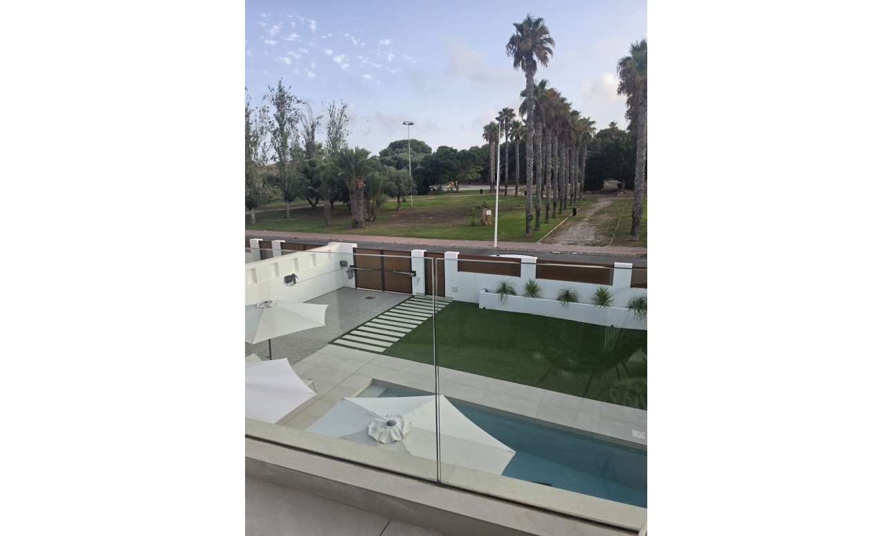 Herverkoop - Villa - Orihuela - Los Altos